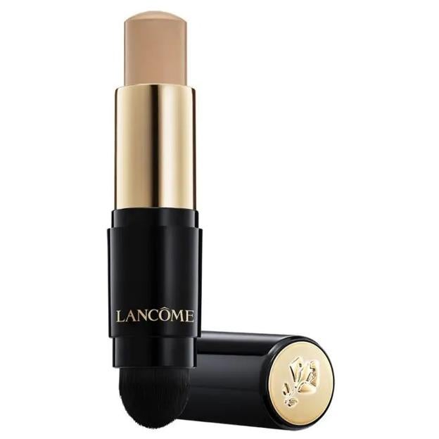 Base de Maquillaje Teint Idole Ultra Wear Stick de Lancôme.