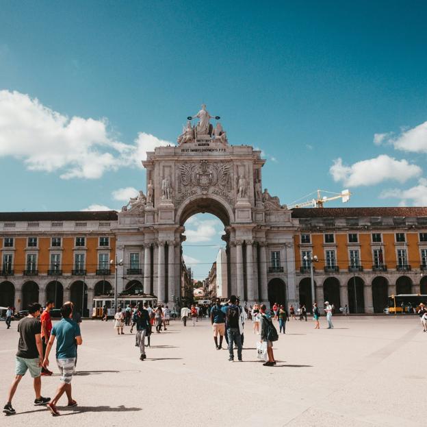 La Plaza del Comercio de Lisboa, uno de los espacios más emblemáticos de la capital lusa.