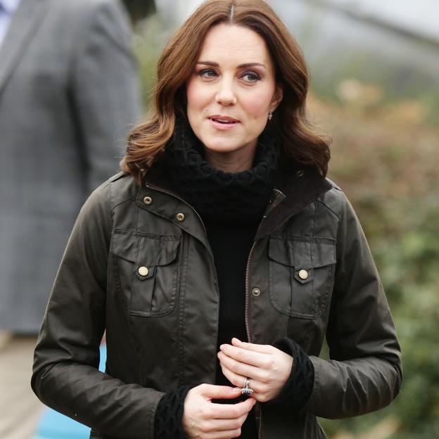 Vuelve la icónica chaqueta Barbour que unió a Isabel II, Kate Middleton y Diana de Gales: por qué es la favorita de las royals