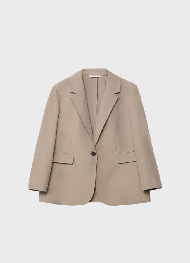 Blazer de color taupé de Stradivarius, 29,99 euros.