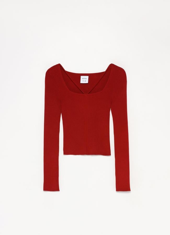 Jersey rojo cropped de Lefties, 12,99 euros.