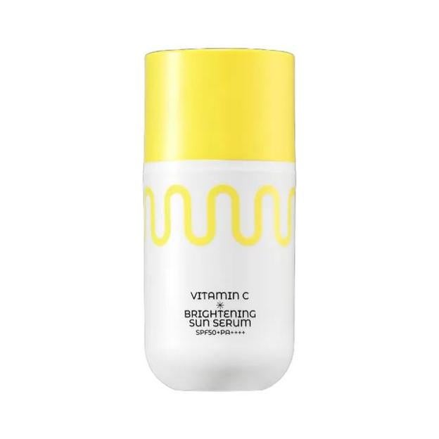 Vitamin C Brightening Sun Serum de Commonlabs. Precio: 13,05 euros