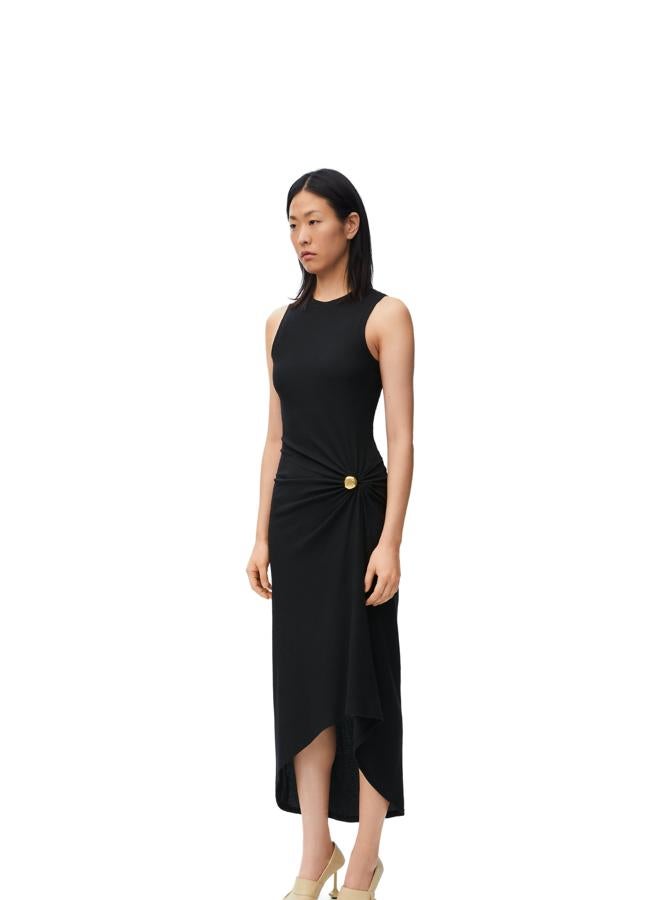 Vestido negro de Loewe, 950 euros.