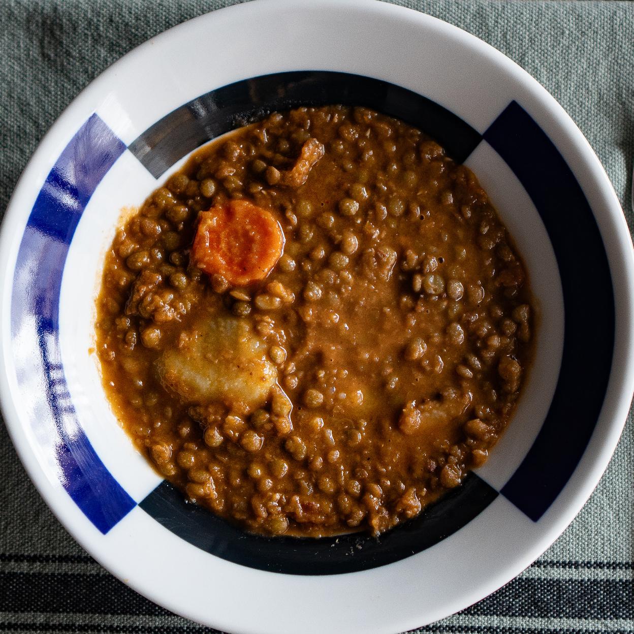 Con la llegada del otoño, las lentejas son una de las protagonistas de nuestros menús semanales, y más si conseguimos igualar el sabor de la receta de nuestras abuelas./dm