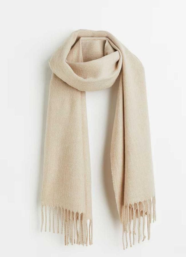 Bufanda tejida de H&M (12,99€)