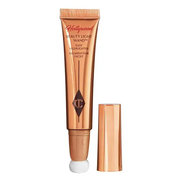 Glowgasm Beauty Light Wand de Charlotte Tilbury. Precio: 41,99 euros