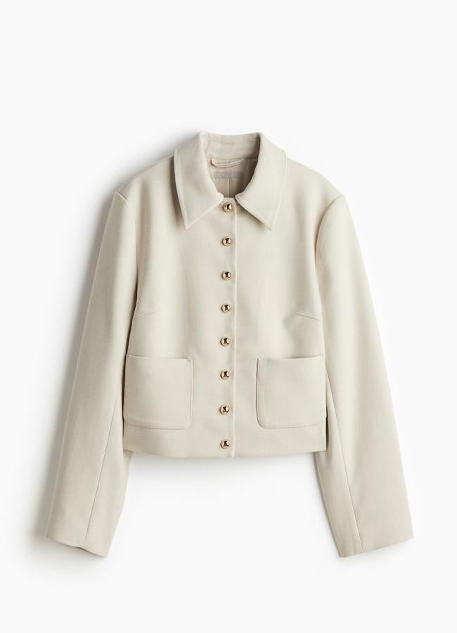 Chaqueta blanca, 59,99 euros.