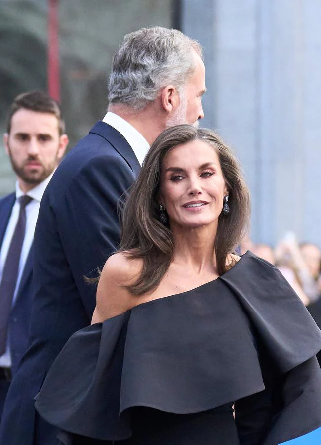 La reina Letizia con una melena con extra de volumen en los Premios Princesa de Asturias. Limited Pictures.