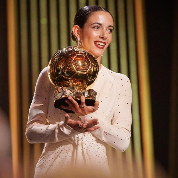 Aitana Bonmatí recoge su segundo Balón de Oro.