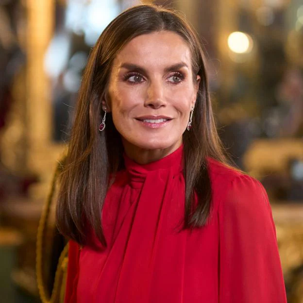 La reina Letizia inaugura una exposición de Lita Cabellut, una de las pintoras españolas más cotizadas