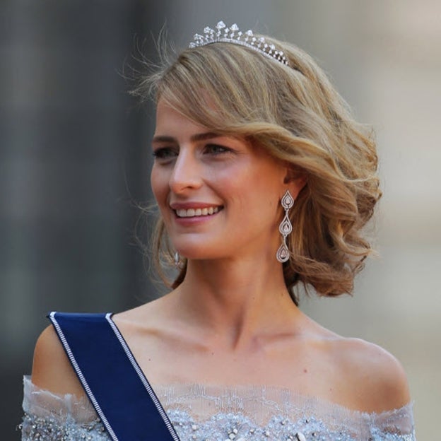 Tatiana Blatnik con look de gala y tiara en sus tiempos de princesa de Grecia. 