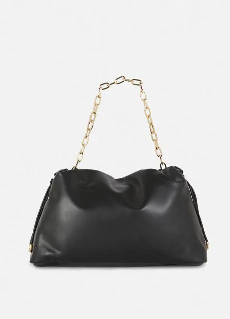 Bolso negro de Primark (16 euros)