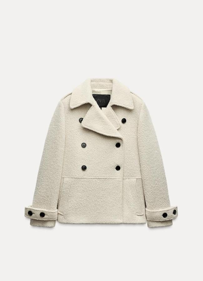 Abrigo bouclé con lana ZW Collection de Zara (119€)