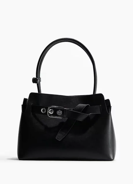 Bolso negro de H&M (34,99 euros)