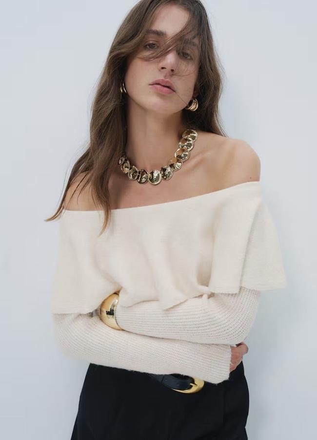 Jersey off the shoulder con volante