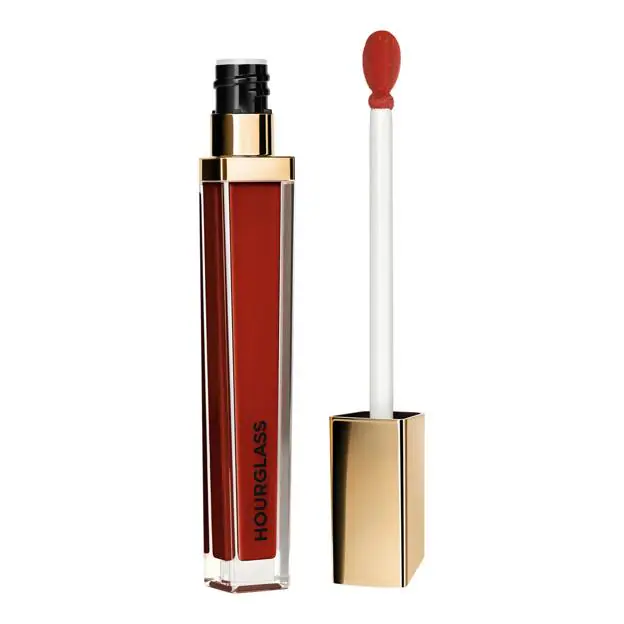 Unreal High Shine Voluminizing Lip Gloss de Hourglass.