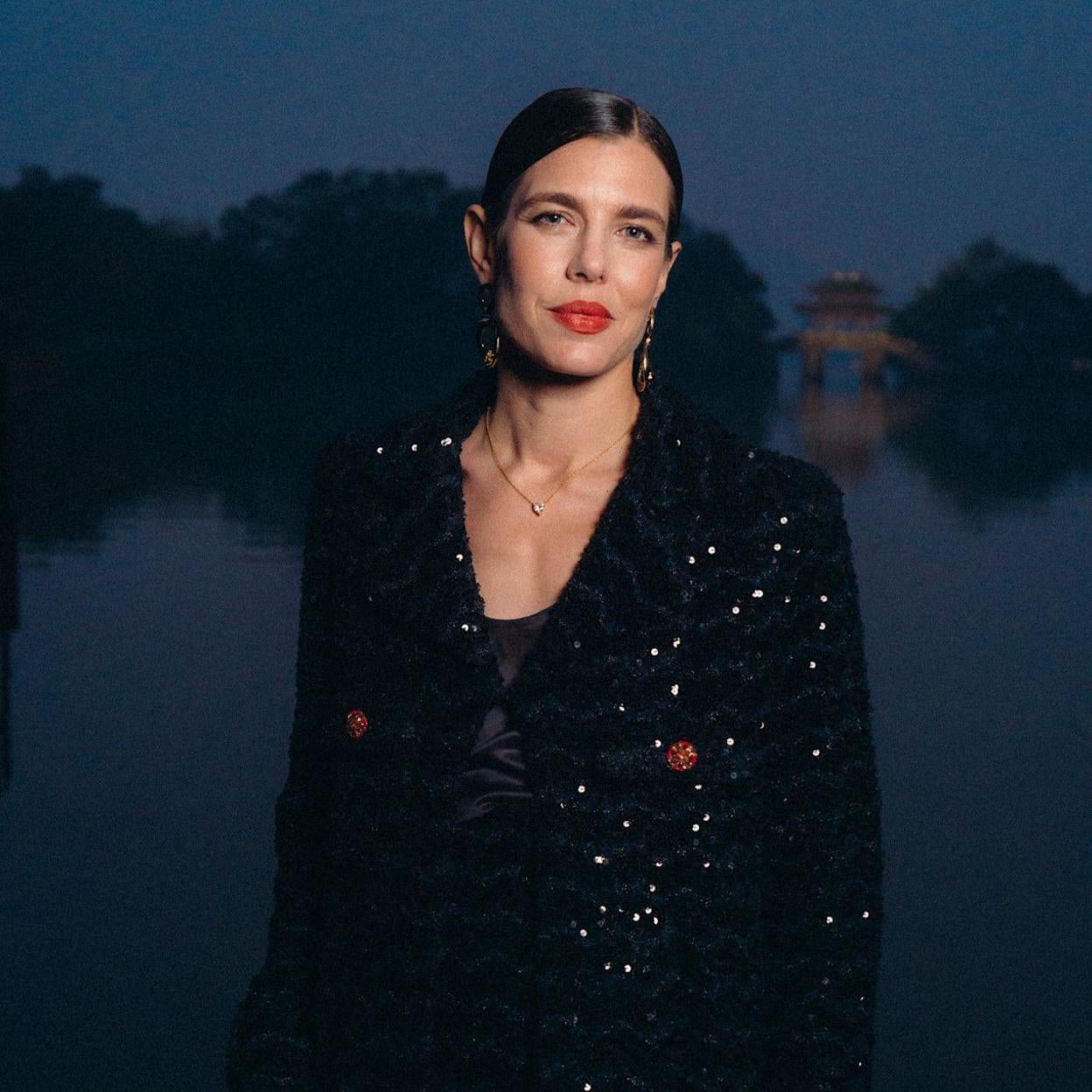 Carlota Casiraghi con look de fiesta/LAUNCHMETRICS SPOTLIGHT