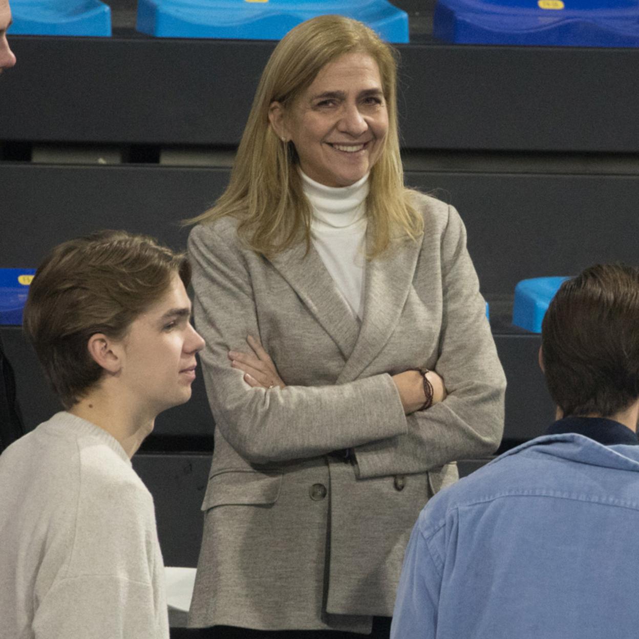 La infanta Cristina con look invernal/GTRES