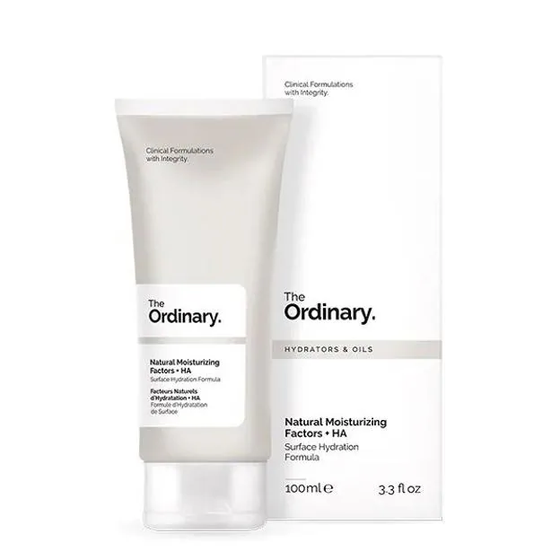 Natural Moisturizing Factors + HA de The Ordinary. Precio: 15,50 euros