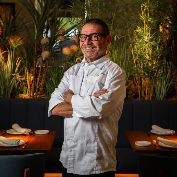 El chef catalán Dani Roca en su restaurante del barrio de Salamanca, Barra Alta.