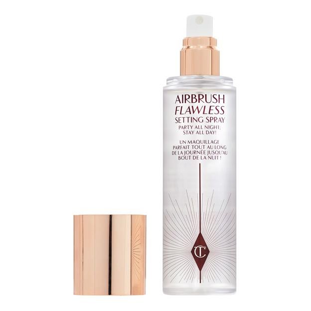 Airbrush Flawless Finish Setting Spray de Charlotte Tilbury.