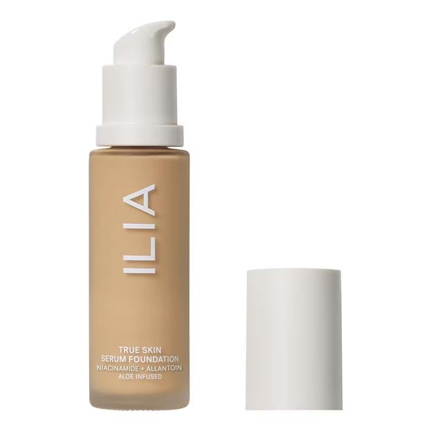 True Skin Serum Foundation de Ilia.