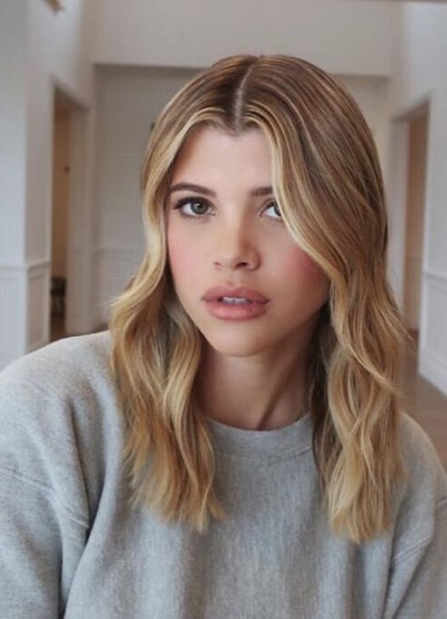 Sofia Richie con mechas micro lights/@sofiagraingrichie