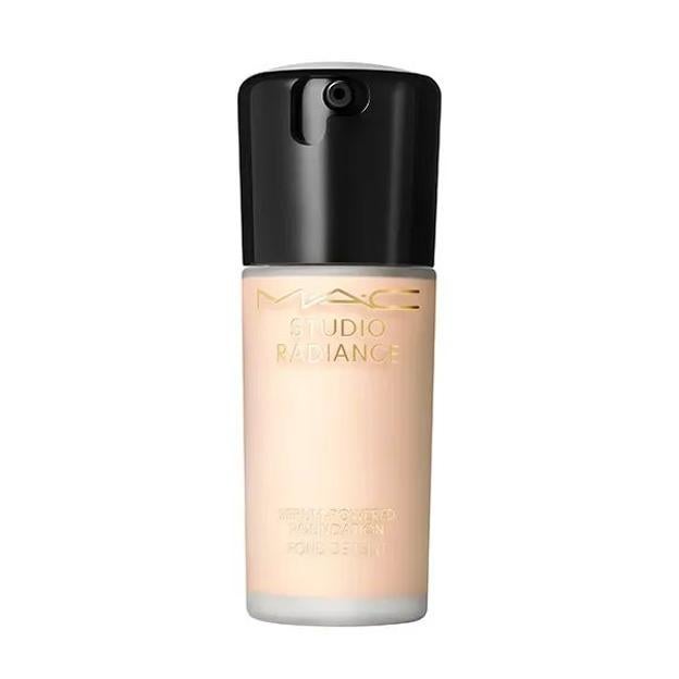 Studio Radiance Serum-Powered Foundation de MAC