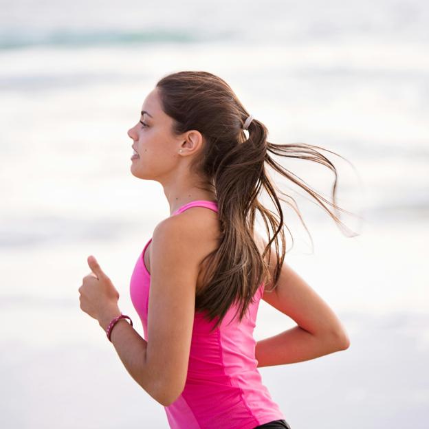 Mujer haciendo ejercicio. 