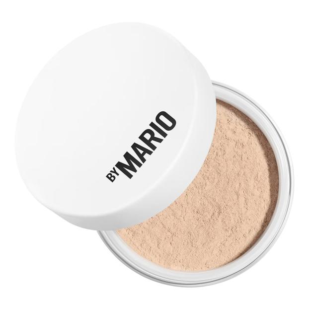 SurrealSkin™ Soft Blur Setting Powder de Makeup By Mario. Precio: 43 euros