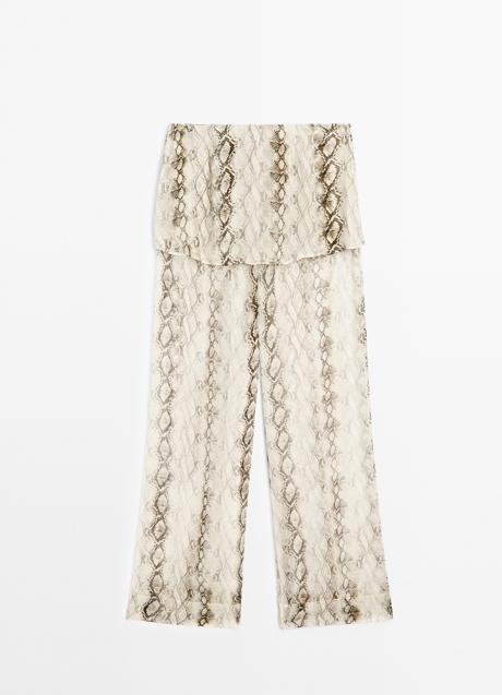 Pantalón con estampado animal de Massimo Dutti (69,95 euros)