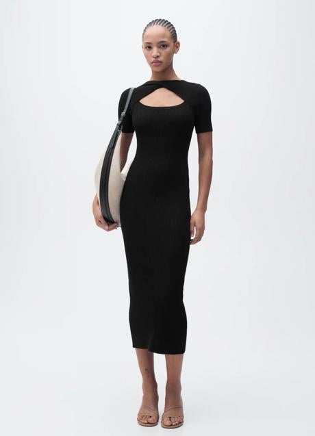 Vestido negro de Mango (39,99 euros)