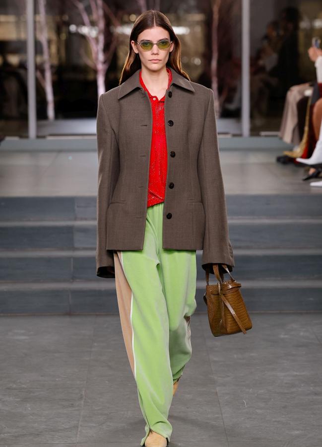 Look del desfile de Tory Burch, para la temporada FW25.