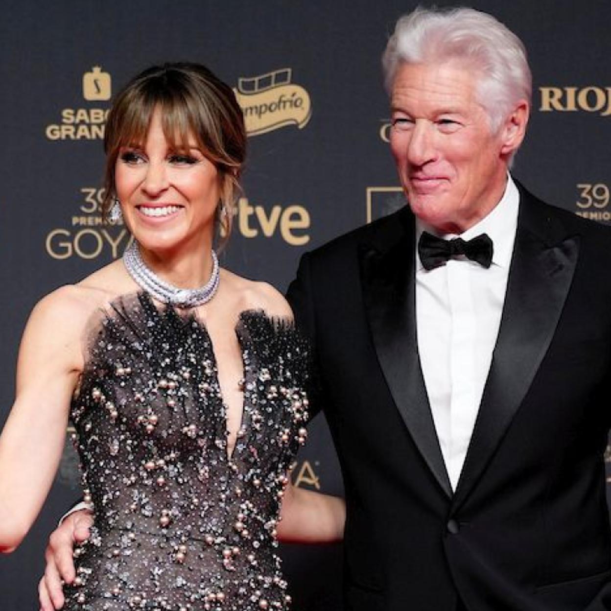 Alejandra Silva y Richard Gere en la gala de los Goya 2025. /limited pictures