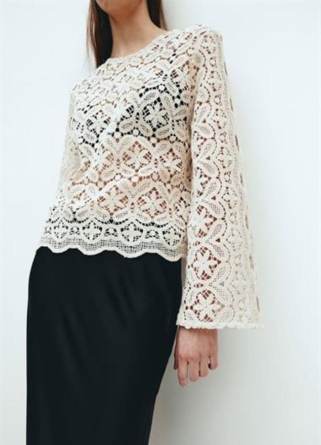 Blusa de crochet con manga larga