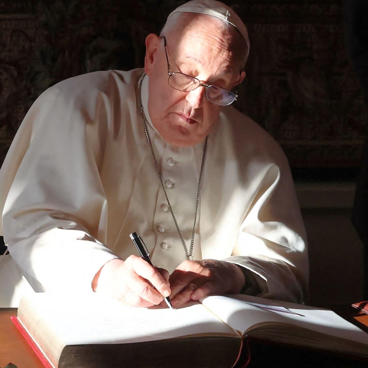 El Papa Francisco es un gran apasionado de la lectura y el cine. /gtres