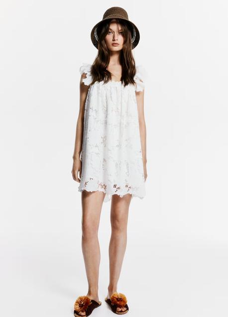 Vestido blanco de H&M (79,99 euros)