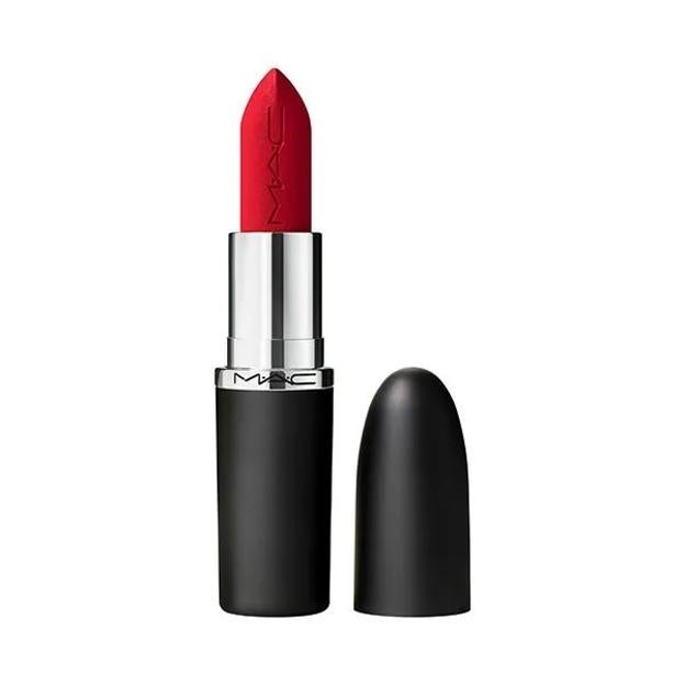 Macximal Silky Matte Lipstick en tono Ruby Woo de MAC. Precio: 21,60 euros