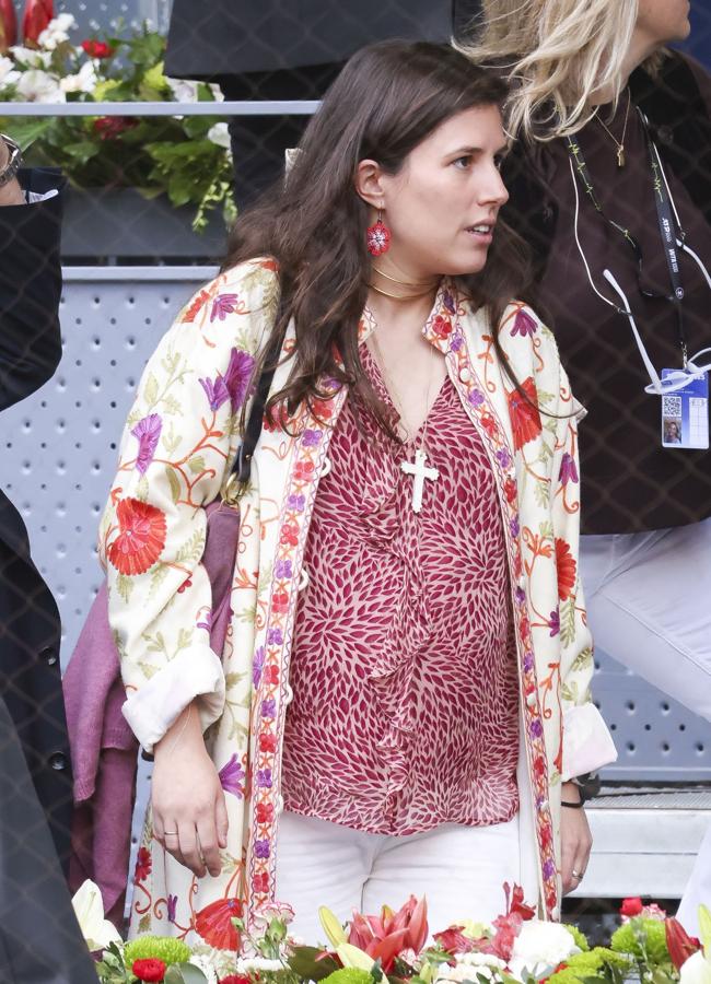 Teresa Urquijo, pregnant, with a stamped blouse./ Gtres